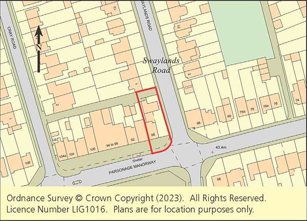 Lot: 133 - MIXED USE INVESTMENT PROPERTY AND YARD - 